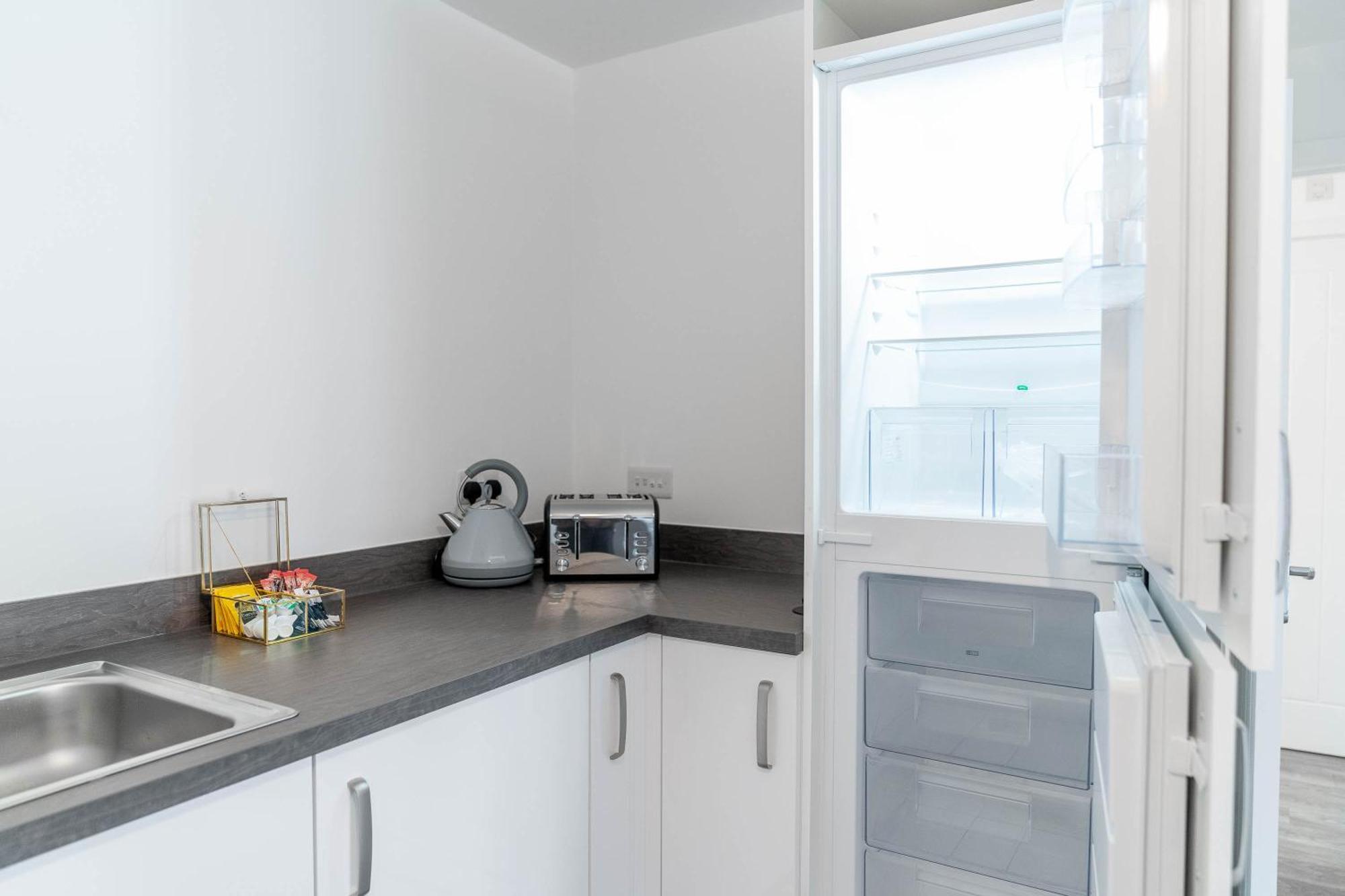 Luxury Apartment - Twin Beds - Selly Oak - Off-Street Parking - Free Netflix & Wifi - Top Rated 9Cc برمنغهام المظهر الخارجي الصورة